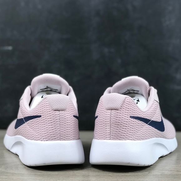 Woman’s Nike Tanjun Sneakers * - Picture 4 of 8